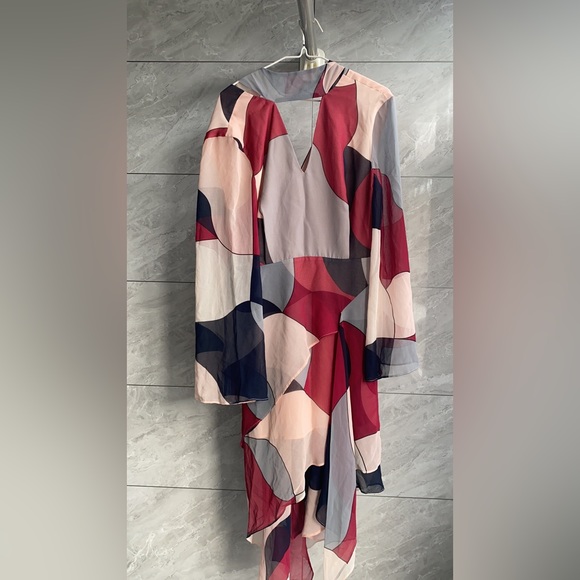 C/MED COLLECTIVE DRESS - Picture 2 of 5